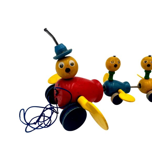 Antique Two Fisher-Price Wooden Pull Toys Train Cars & Duck Set - Picture 1 of 16